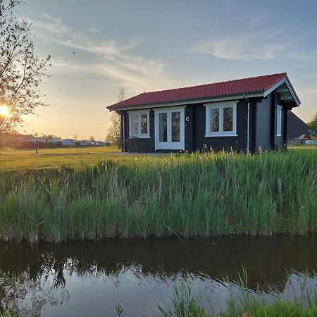 Vakantiehuisje Vlakbij Leeuwarden, Swichumer Pleats Exterior foto