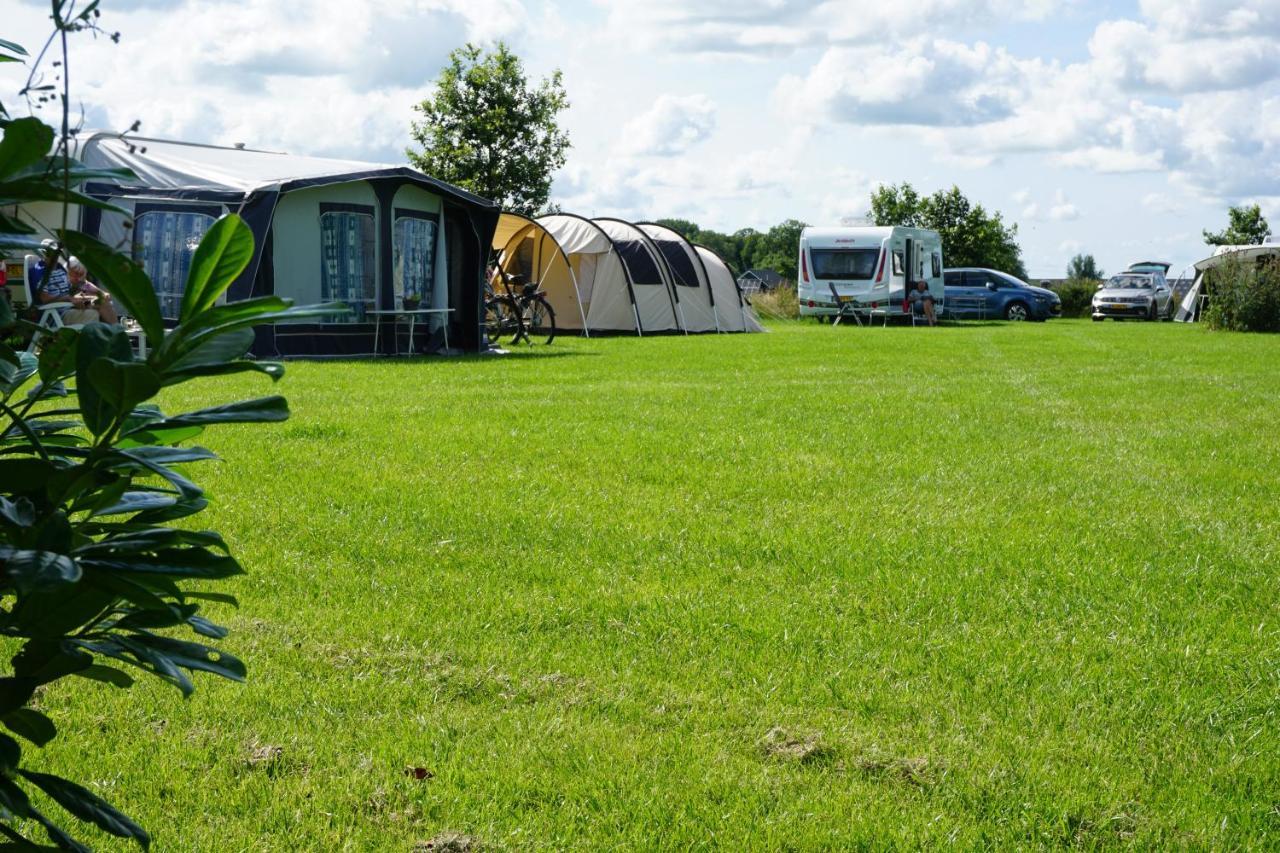 Vakantiehuisje Vlakbij Leeuwarden, Swichumer Pleats Exterior foto