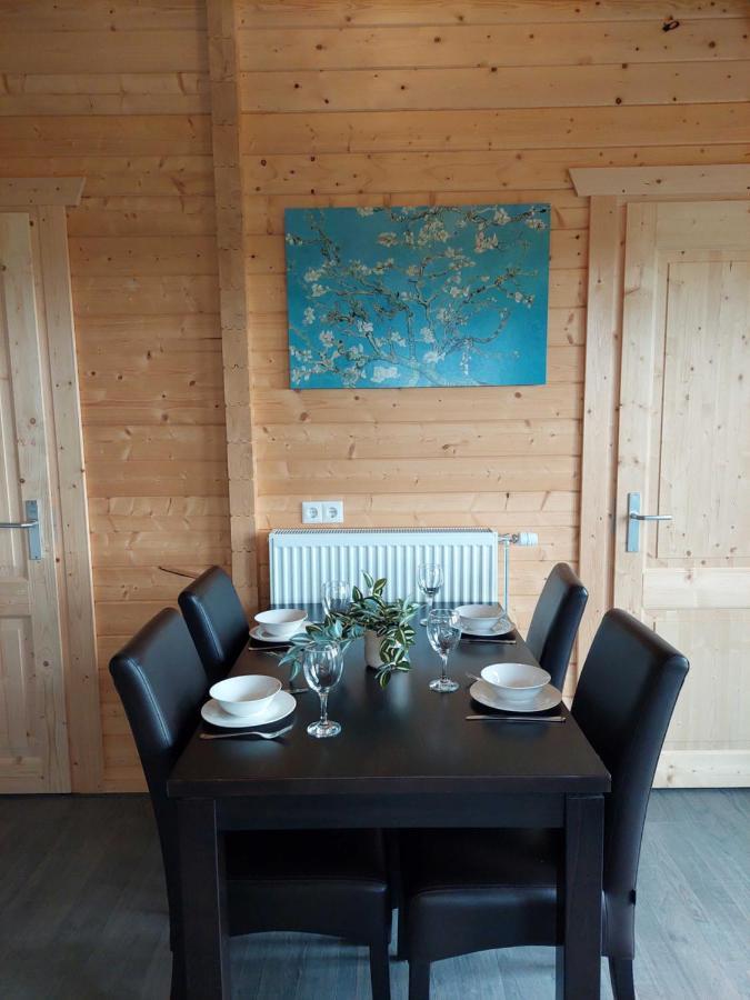 Vakantiehuisje Vlakbij Leeuwarden, Swichumer Pleats Exterior foto
